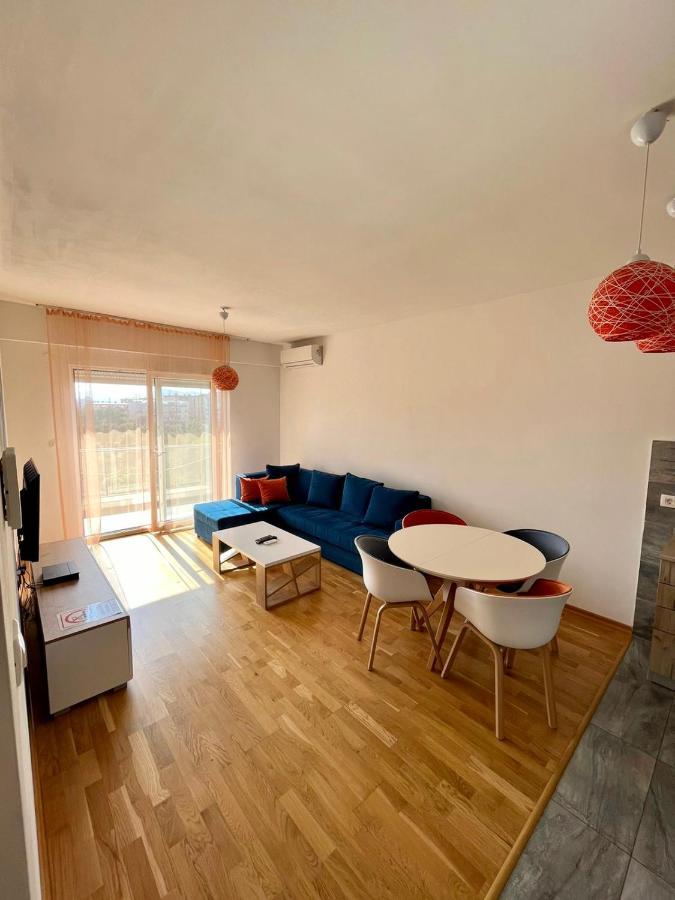Z apartment Podgorica Buitenkant foto